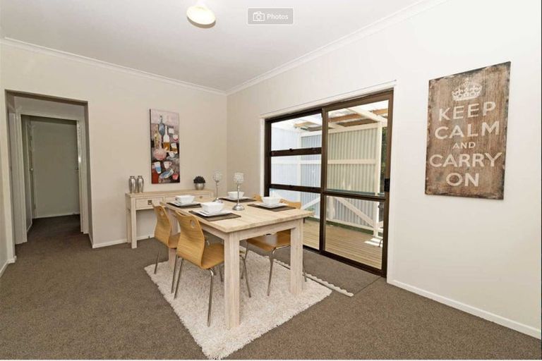 Photo of property in 23 Luckens Road, West Harbour, Auckland, 0618