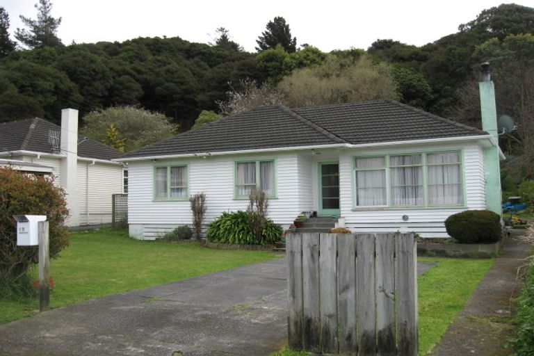 Photo of property in 12 Kowhai Street, Wainuiomata, Lower Hutt, 5014