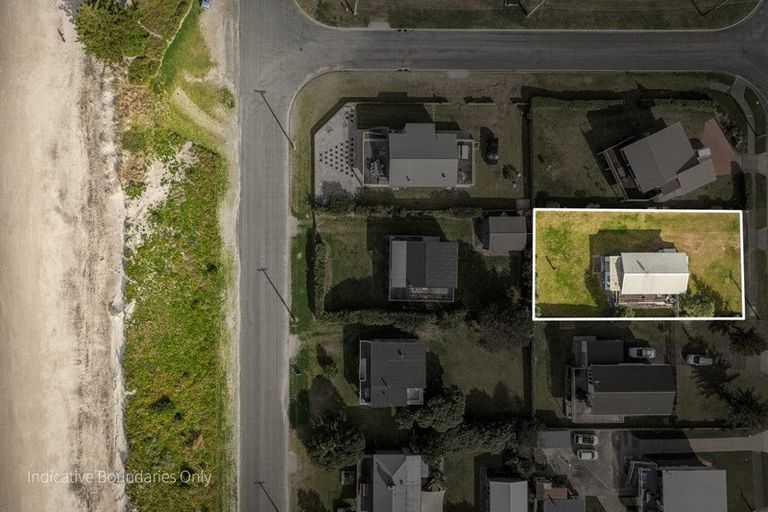 Photo of property in 283 Seaforth Road, Waihi Beach, 3611