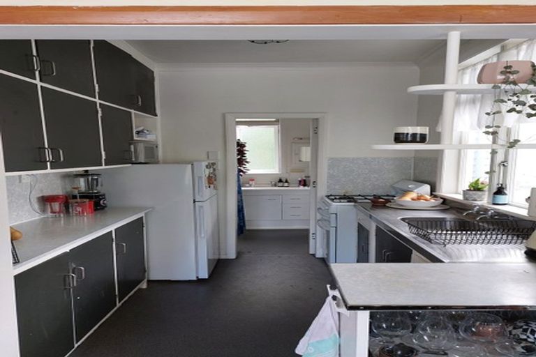 Photo of property in 76 Mcalpine Avenue, Mount Cook, Wellington, 6011