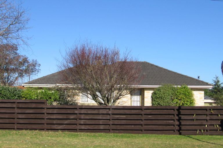 Photo of property in 1/105 Old Wairoa Road, Papakura, 2110
