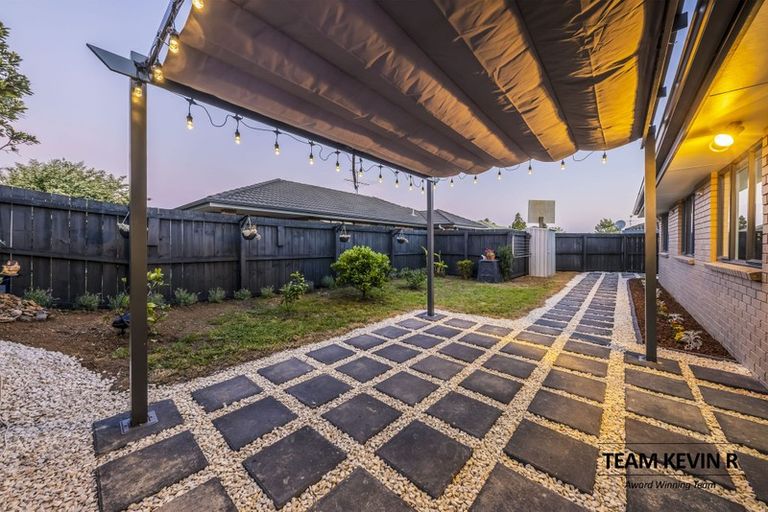 Photo of property in 11 Margarita Rise, Pukekohe, 2120