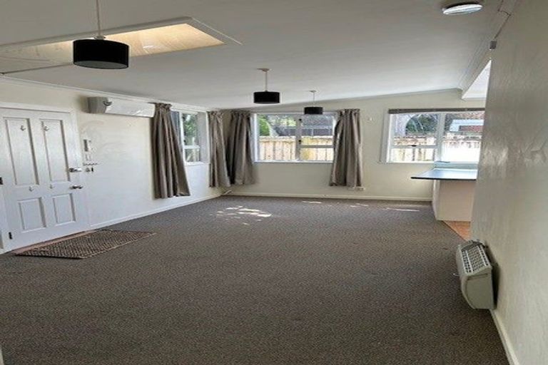 Photo of property in 192 Tasman Street, Mount Cook, Wellington, 6021