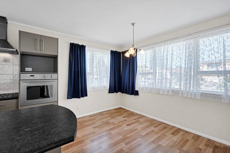Photo of property in 14 Kauri Street, Merrilands, New Plymouth, 4312