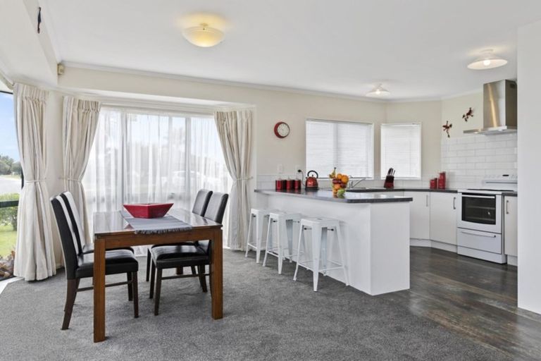 Photo of property in 30 Ocean Crest, Papamoa Beach, Papamoa, 3118