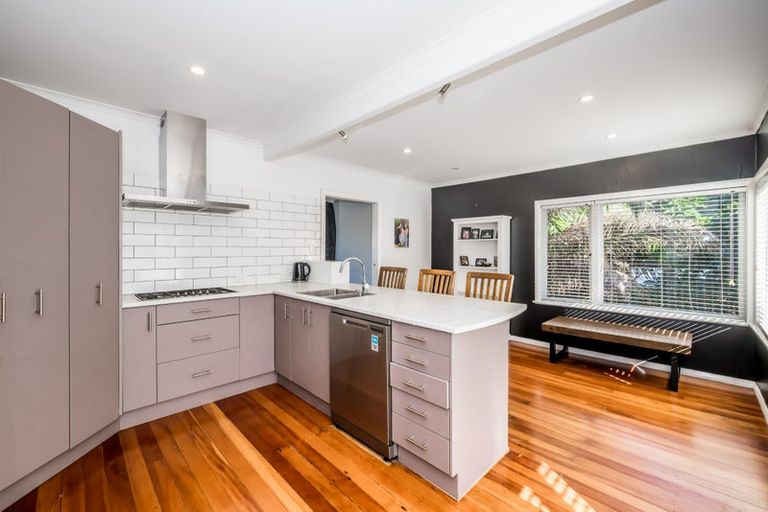 Photo of property in 3 Wairere Grove, Paraparaumu, 5032