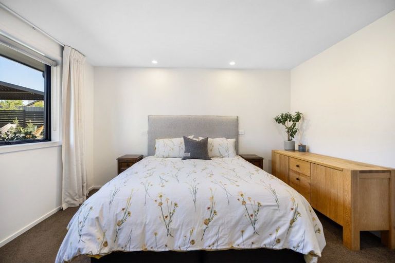 Photo of property in 12 Kereru Crescent, Wanaka, 9305