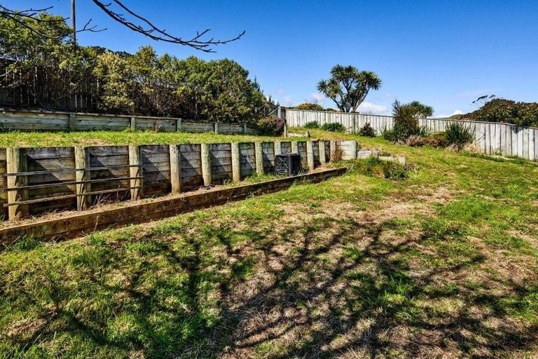 Photo of property in 14 Musket Lane, Whitby, Porirua, 5024