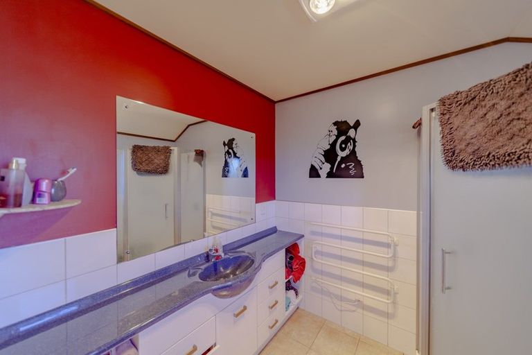 Photo of property in 9a Montgomery Street, Waipukurau, 4200