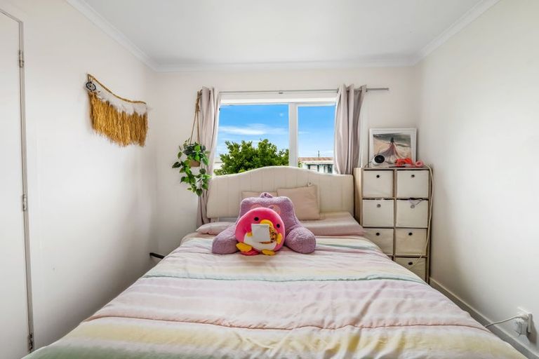 Photo of property in 10 Cornfoot Street, Castlecliff, Whanganui, 4501