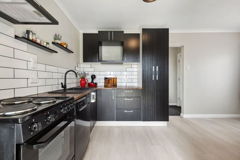 Photo of property in 299b Carrington Street, Vogeltown, New Plymouth, 4310