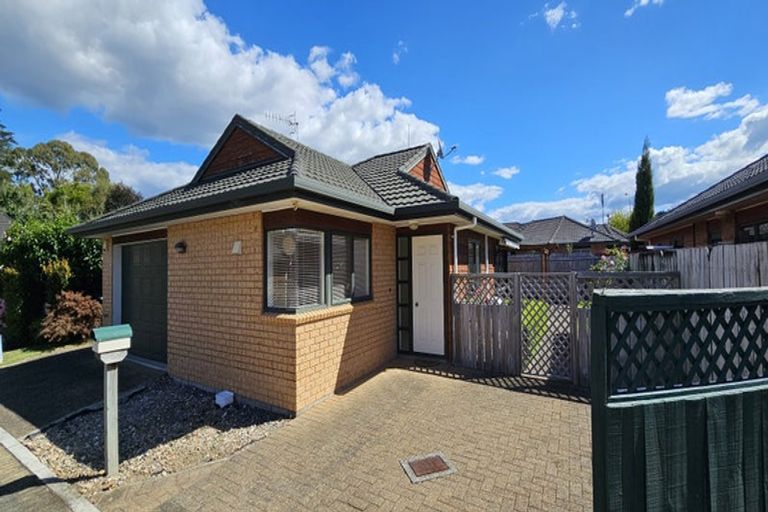 Photo of property in 2 Moffat Way, Bethlehem, Tauranga, 3110