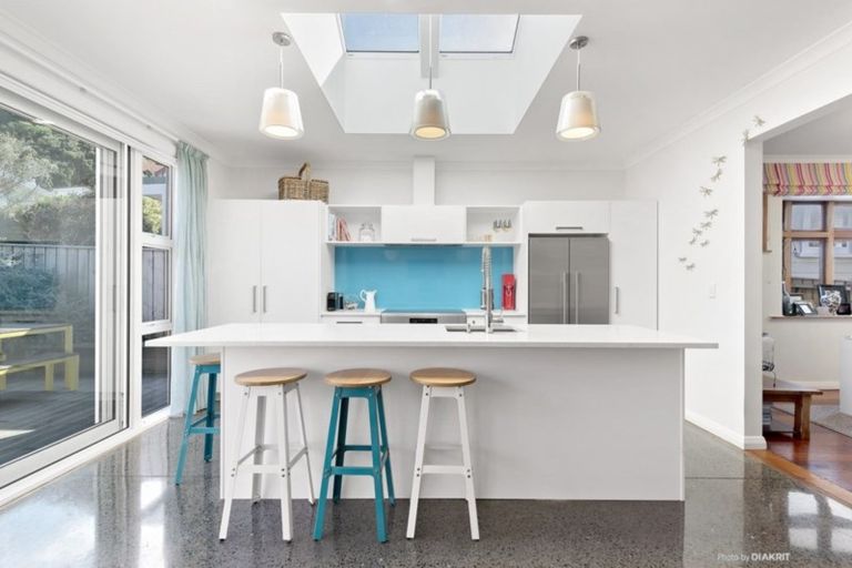 Photo of property in 55 Palm Avenue, Lyall Bay, Wellington, 6022