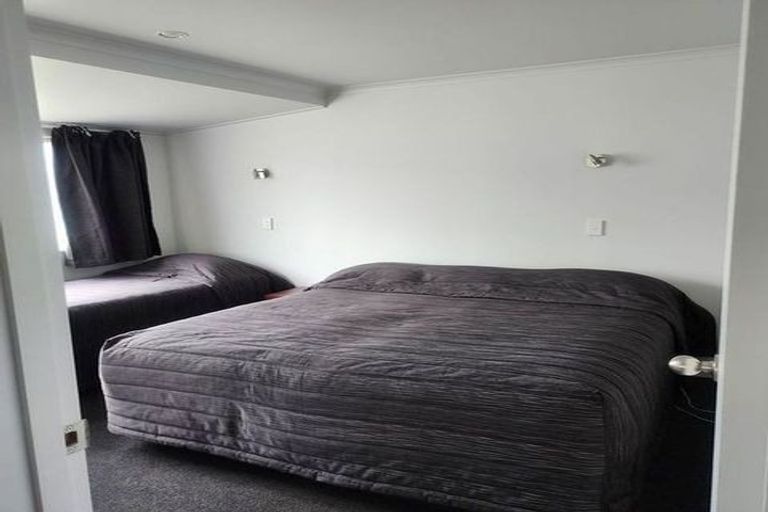 Photo of property in 12a-c Camden Street, Turnbull Thomson Park, Invercargill, 9810