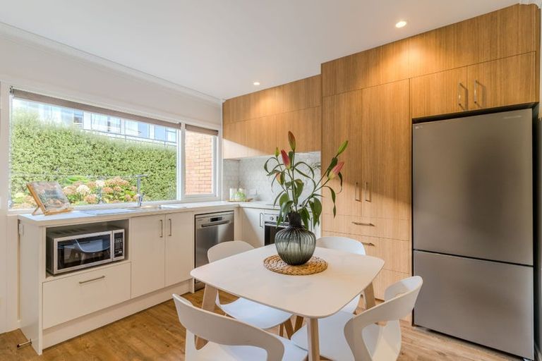 Photo of property in 1/128 London Street, Dunedin Central, Dunedin, 9016