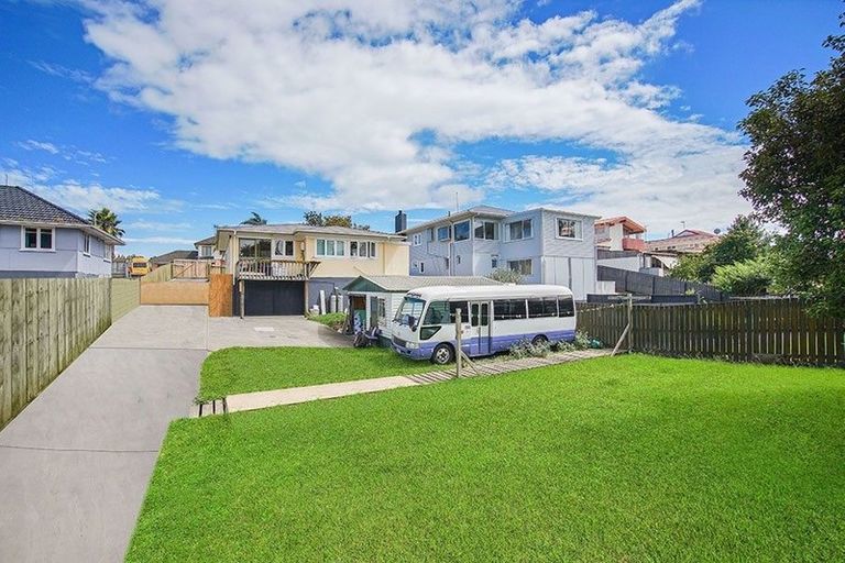 Photo of property in 5 Lane Road, Weymouth, Auckland, 2103