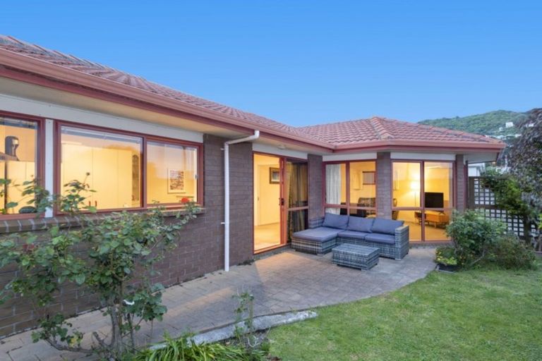 Photo of property in 67a Freyberg Street, Lyall Bay, Wellington, 6022