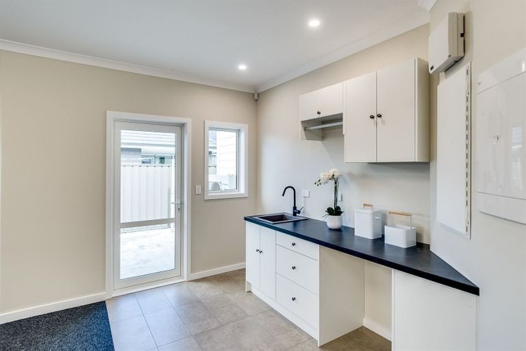 Photo of property in 14 Gee Place, Taradale, Napier, 4112