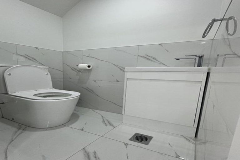 Photo of property in 2/30 Arnwood Street, Manurewa, Auckland, 2102