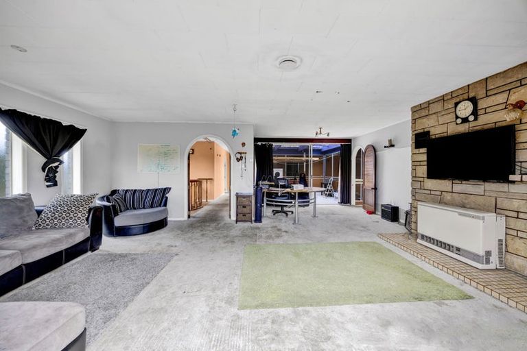 Photo of property in 19 Tybalt Street, Stratford, 4332