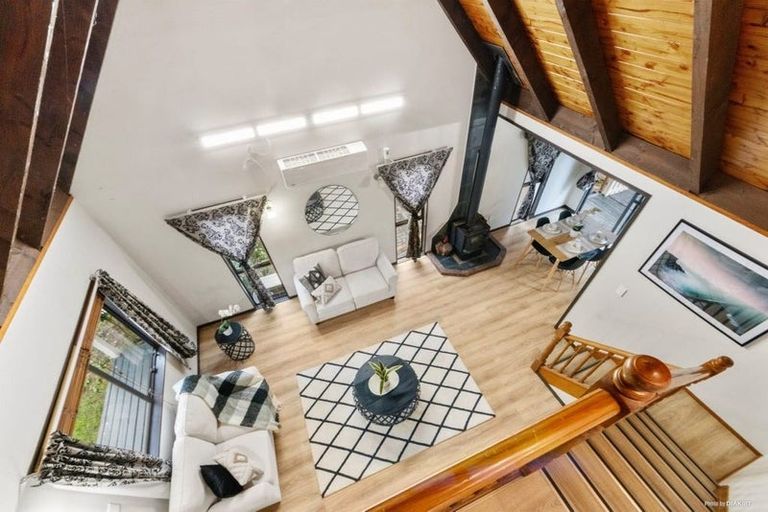 Photo of property in 27 Claverdon Drive, Massey, Auckland, 0614