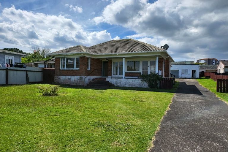 Photo of property in 17 Hill Road, Papatoetoe, Auckland, 2025