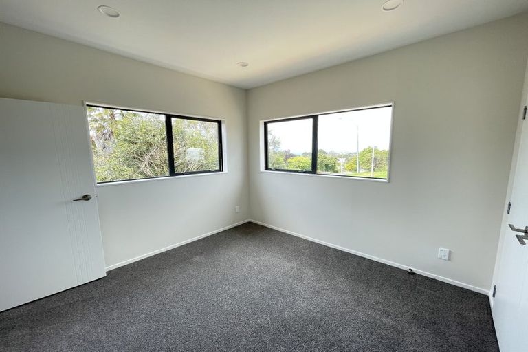 Photo of property in 133d Arran Road, Browns Bay, Auckland, 0630