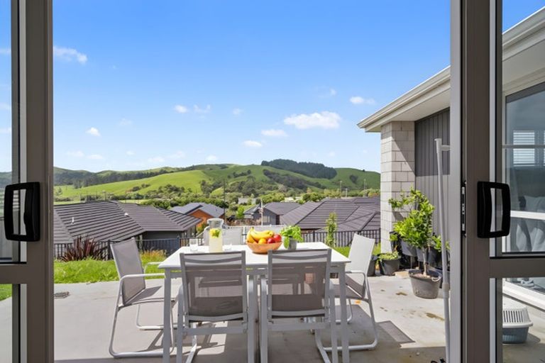 Photo of property in 5 Awa Avenue, Helensville, 0800