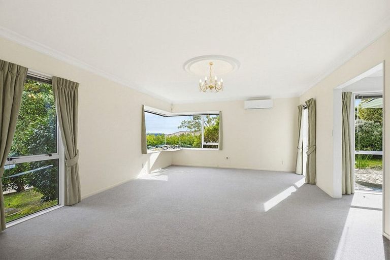 Photo of property in 1 Tombane Terrace, Papakowhai, Porirua, 5024