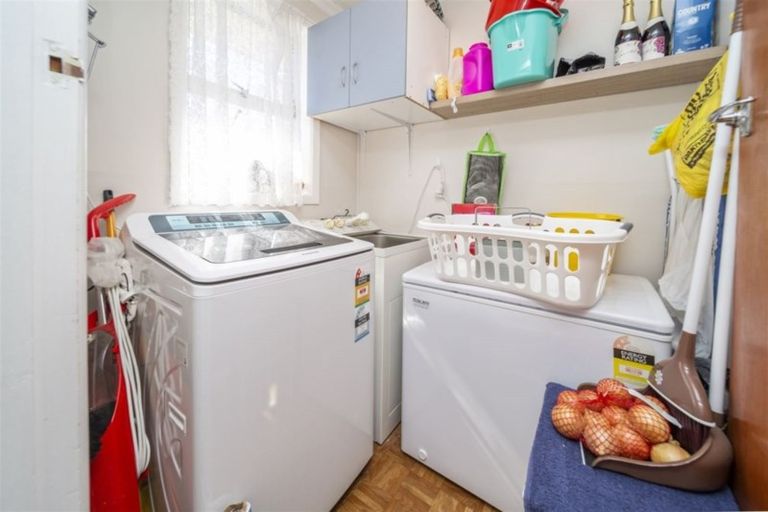 Photo of property in 17 Mclean Street, Hawera, 4610