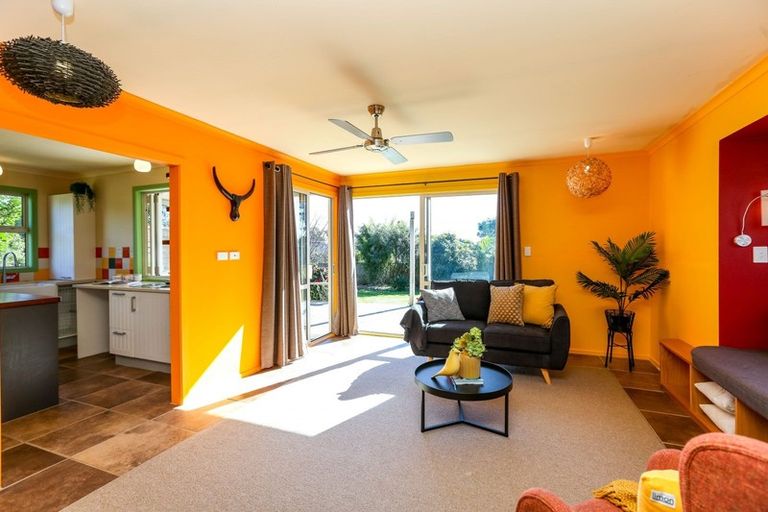 Photo of property in 19 Cumming Street, Okato, 4335