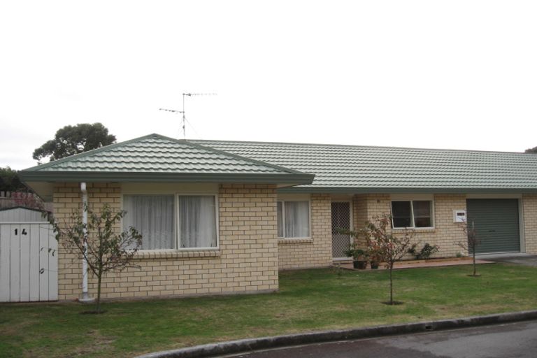 Photo of property in 14 Villa Grove, Paraparaumu, 5032