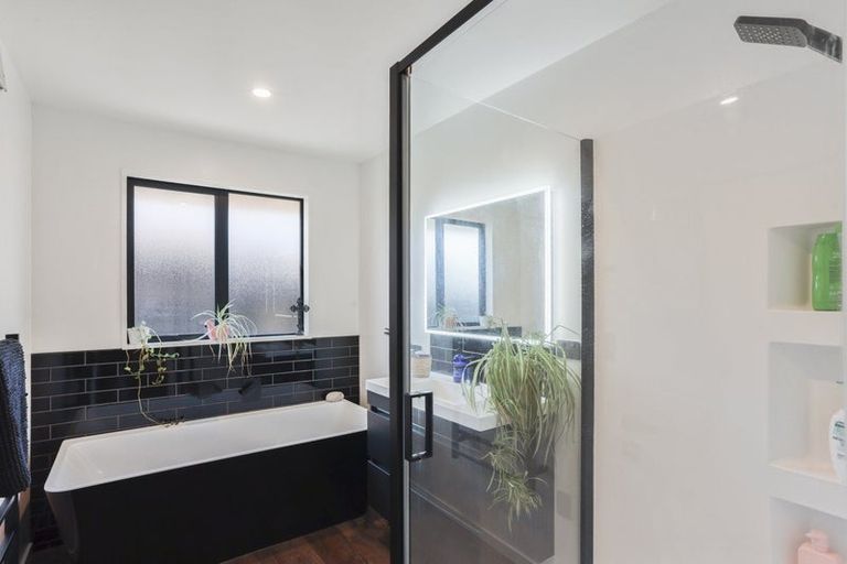 Photo of property in 7 Valour Drive, Rangiora, 7400