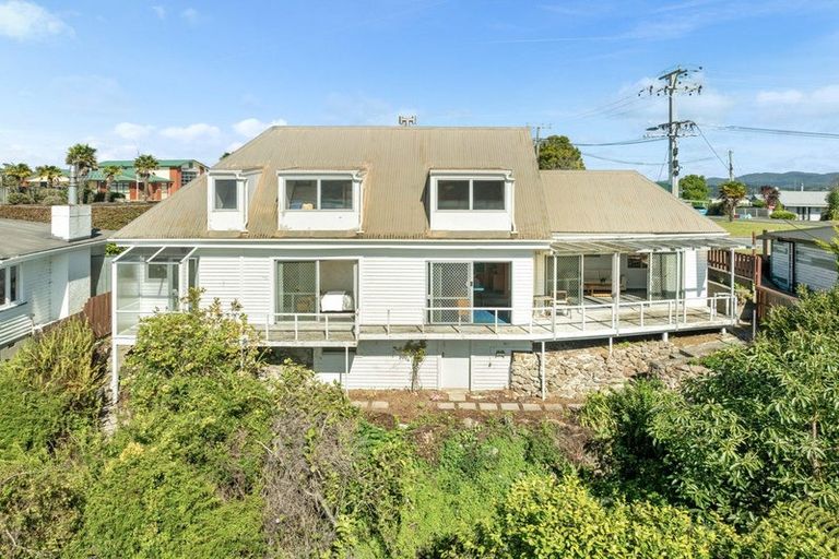 Photo of property in 83 Church Street, Onerahi, Whangarei, 0110