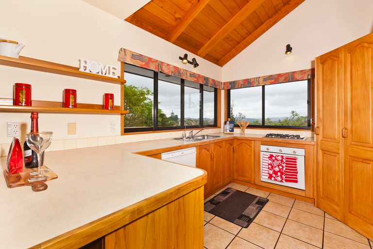 Photo of property in 9 Saint Andrews Place, Te Kamo, Whangarei, 0112