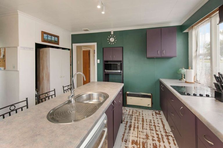 Photo of property in 256 Tremaine Avenue, Highbury, Palmerston North, 4412