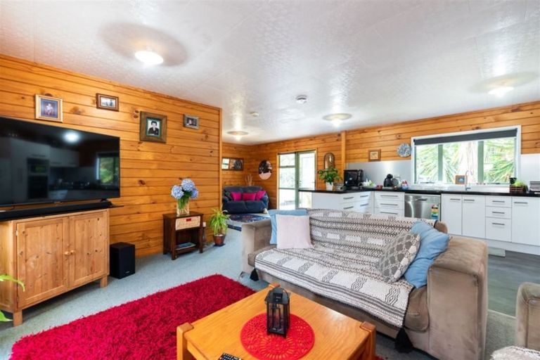 Photo of property in 2/53 Hellyers Street, Birkdale, Auckland, 0626