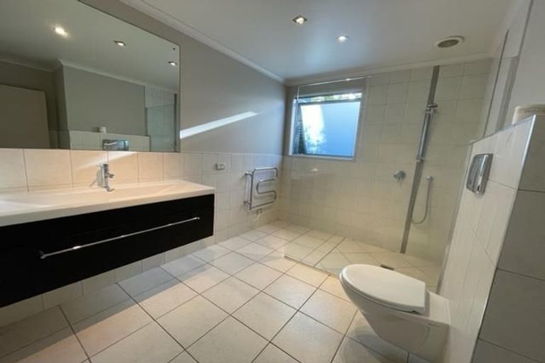 Photo of property in 348 Beach Road, Mairangi Bay, Auckland, 0630