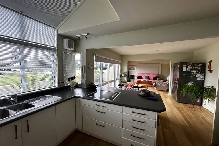 Photo of property in 88 Bay Street, Red Beach, 0932