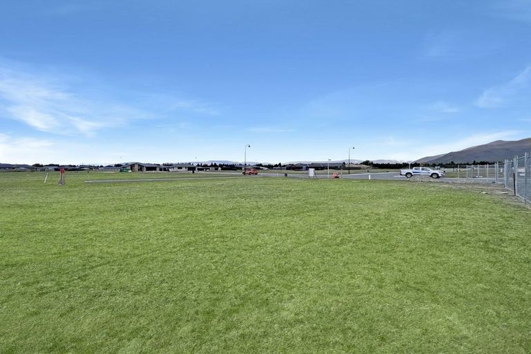 Photo of property in 10 Burkett Street, Marshland, Christchurch, 8051