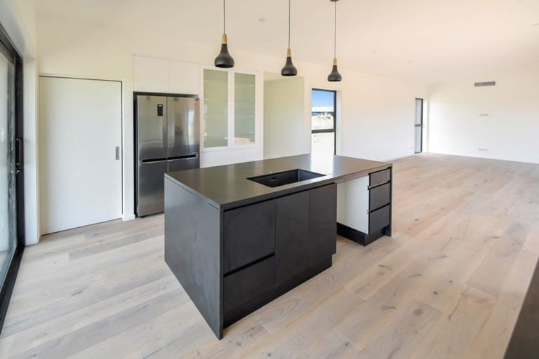 Photo of property in 30 The Drive, Twizel, 7999
