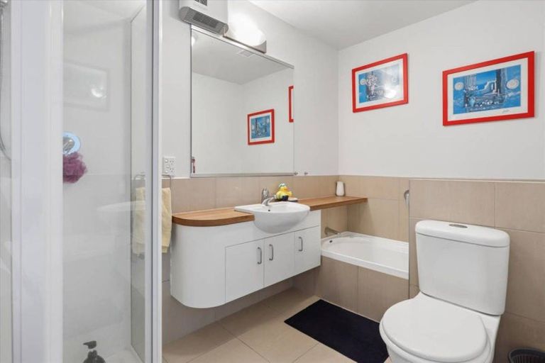 Photo of property in 5/1086 Papamoa Beach Road, Papamoa Beach, Papamoa, 3118