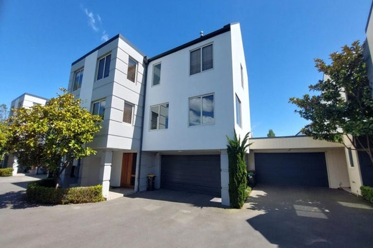 Photo of property in 4/17 Eversleigh Street, St Albans, Christchurch, 8014