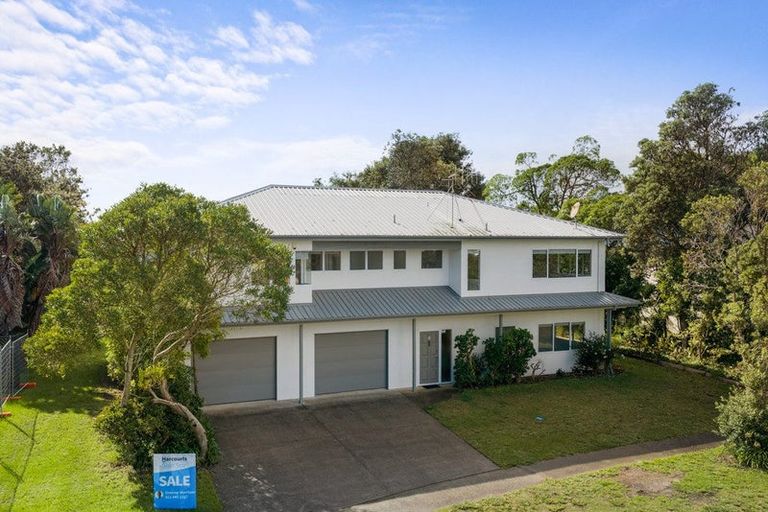 Photo of property in 9 Tuhua Place, Bowentown, Waihi Beach, 3177