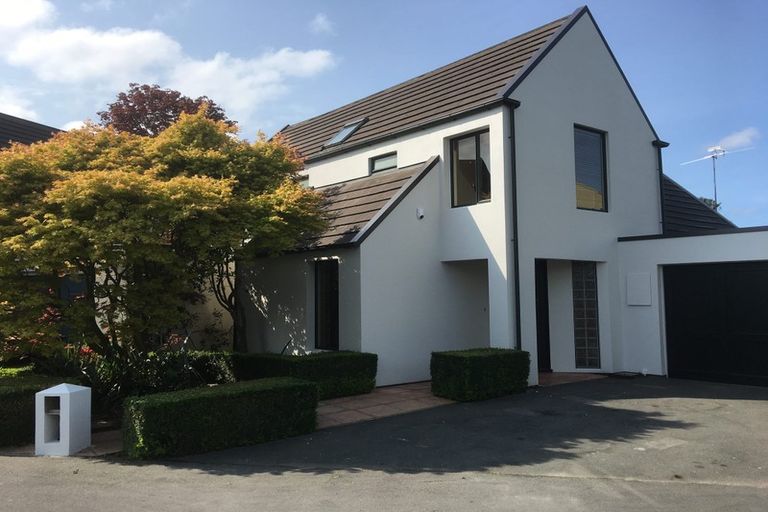 Photo of property in 4a Denley Gardens, Avonhead, Christchurch, 8042