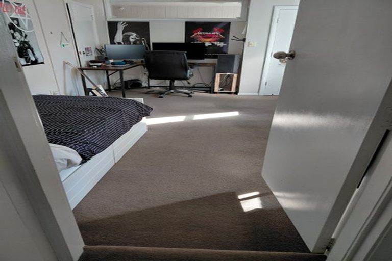 Photo of property in 30 Mana Esplanade, Paremata, Porirua, 5026