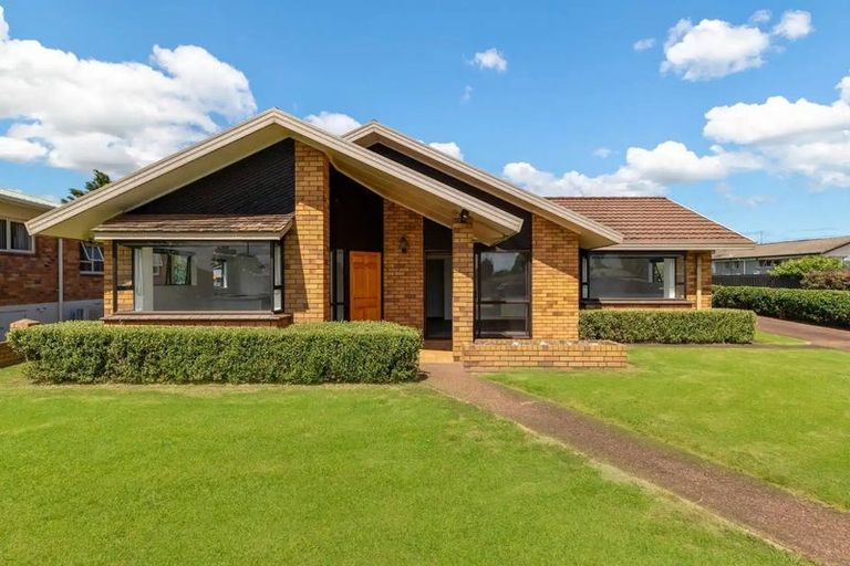 Photo of property in 32 King Street, Waiuku, 2123