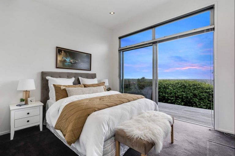 Photo of property in 47 Harry Dreadon Road, Opaheke, Papakura, 2584