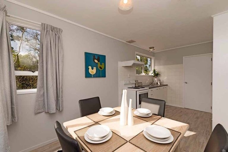 Photo of property in 104 Glendale Road, Glen Eden, Auckland, 0602