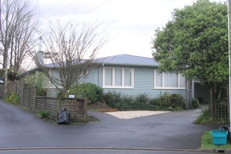 Photo of property in 15 Stewart Place, Melville, Hamilton, 3206